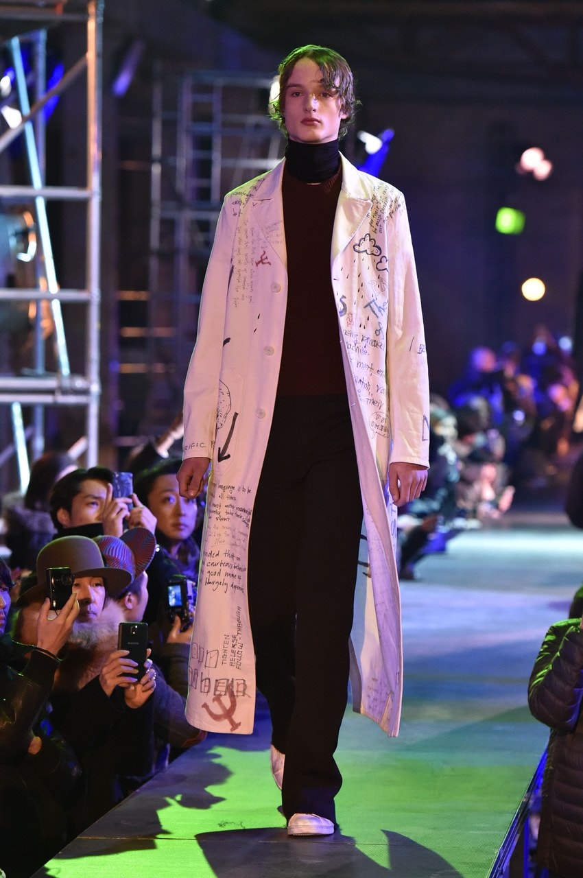 Paris Fashion Week Autunno/Inverno 2015/16 Raf Simons